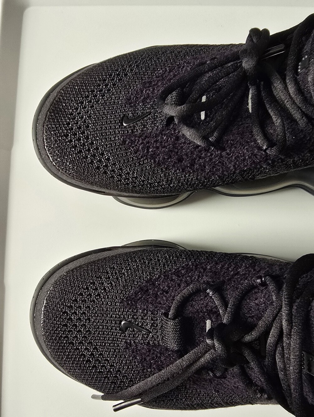 Nike Air Max Scorpion Flyknit Triple Black/Anthracite Women’s Size 7 | StockX - Picture 4 of 16